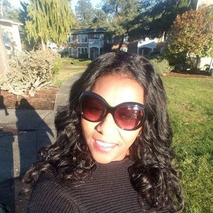 Meet your Posher, Amakel